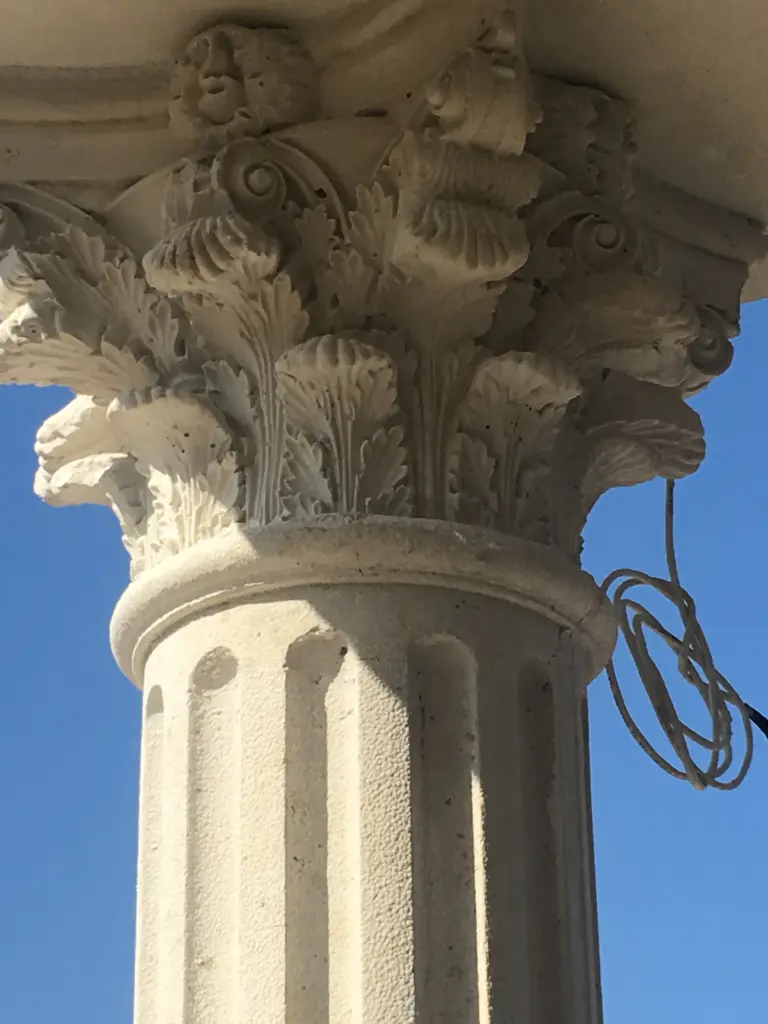 Column Capital 14